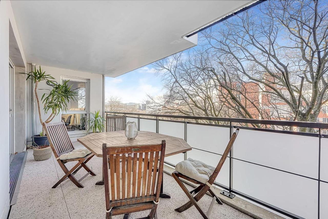 Beautiful And Spacious At 19 Min From Downtown *